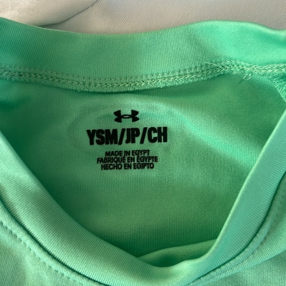 Under Armour Shirt Bundle - Picture 2 of 11